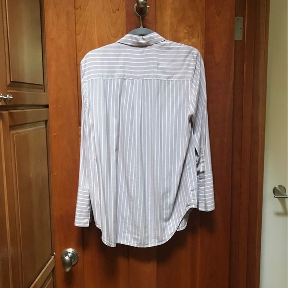 Madewell button-down Blouse, size small - Picture 2 of 6